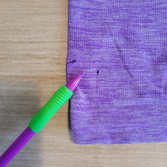 FREE WITH BUNDLE Victoria's Secret VSX sport tank top purple size small - Picture 4 of 4